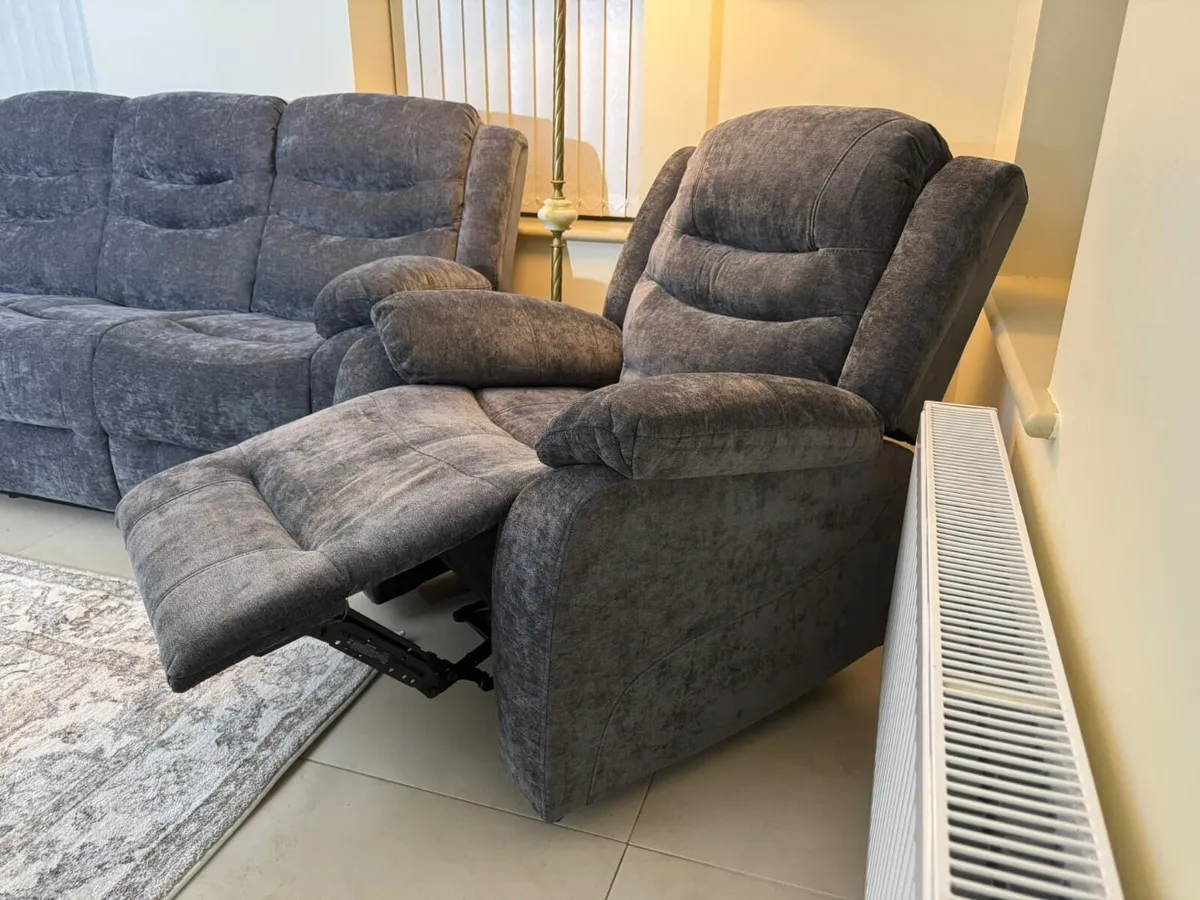 3+1+1 Clayton sofa ready for nation wide shipping - Image 4