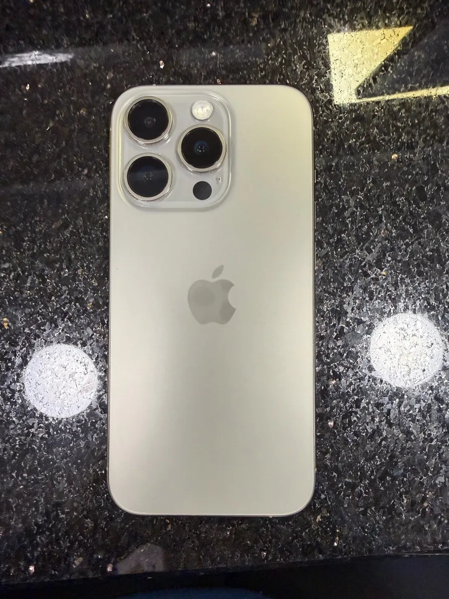 iPhone 15 pro - Image 1