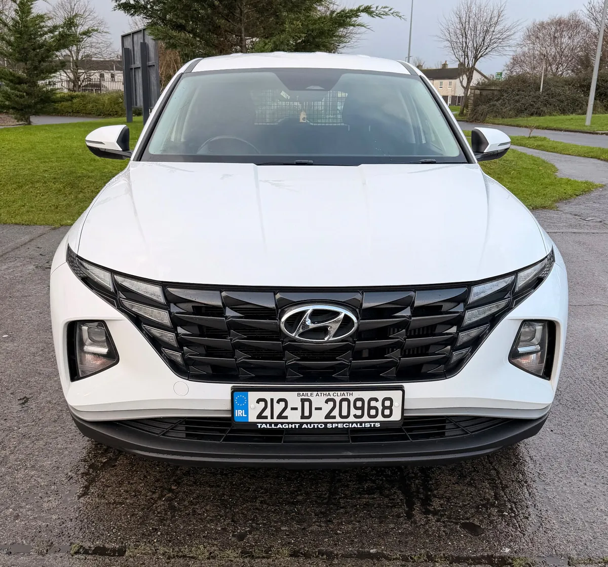 2021 Hyundai Tucson LOW MILEAGE - Image 2