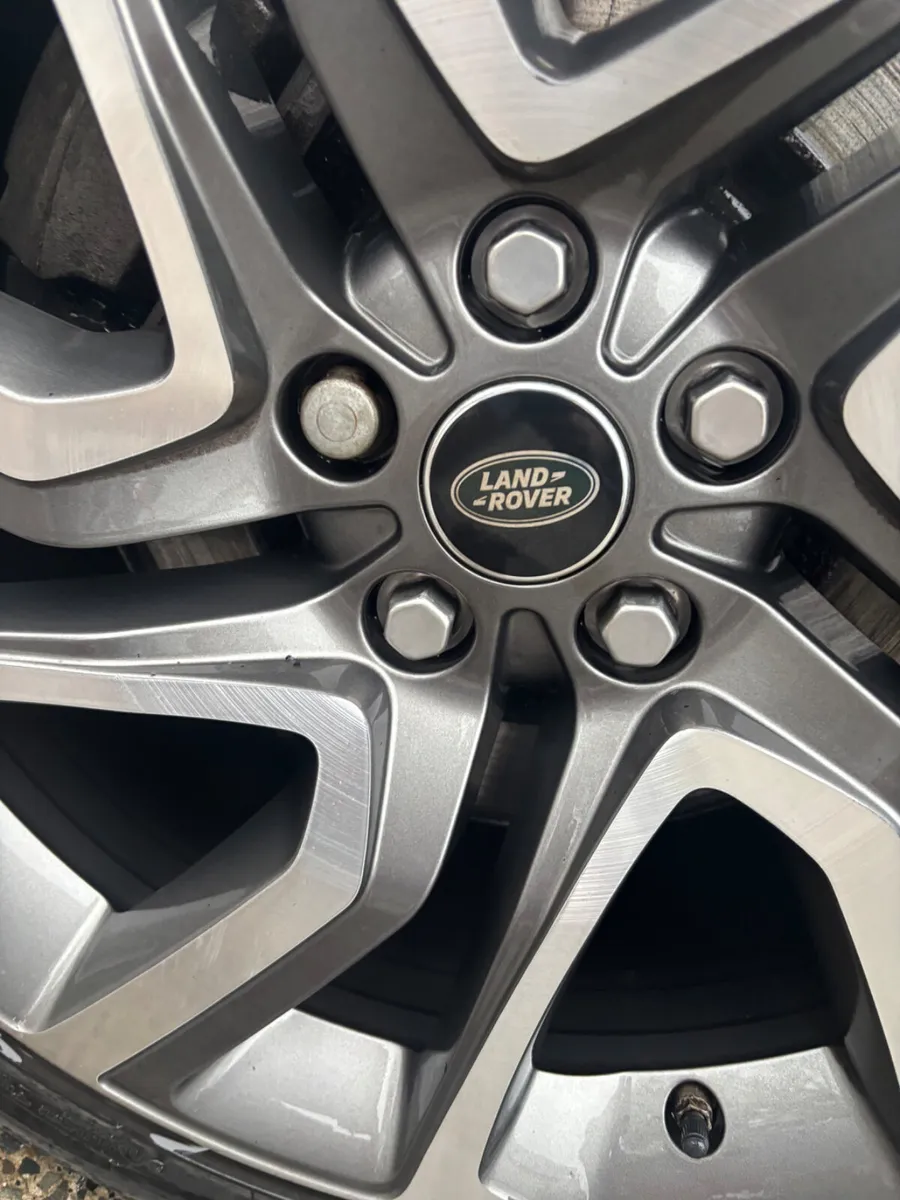 21” Land Rover Discovery Alloys - Image 3