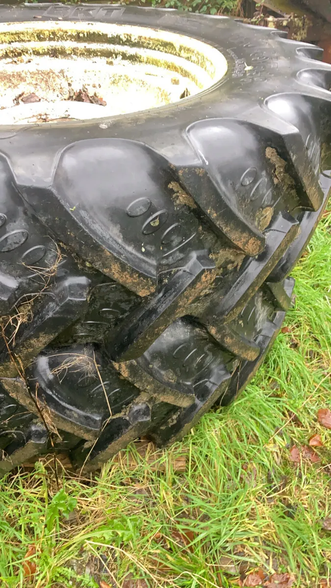 ⭐️⭐️⭐️New tyres and rims ⭐️⭐️⭐️ - Image 1