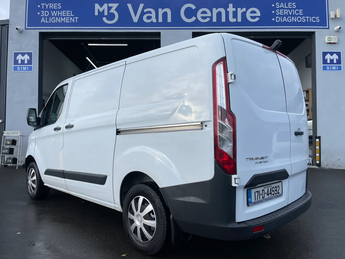 2017 FORD TRANSIT CUSTOM 290 5DR - Image 4