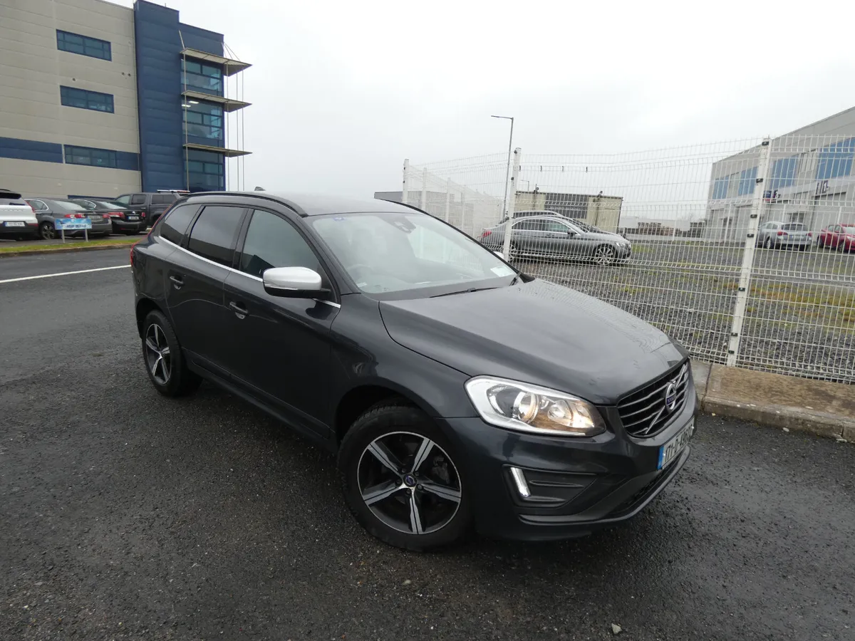 VOLVO XC60 D4 (190hp) FWD R-DESIGN SE GEARTRONIC - Image 3