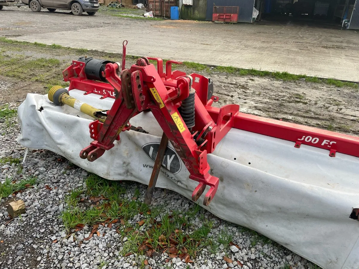 Front Mower - Image 1