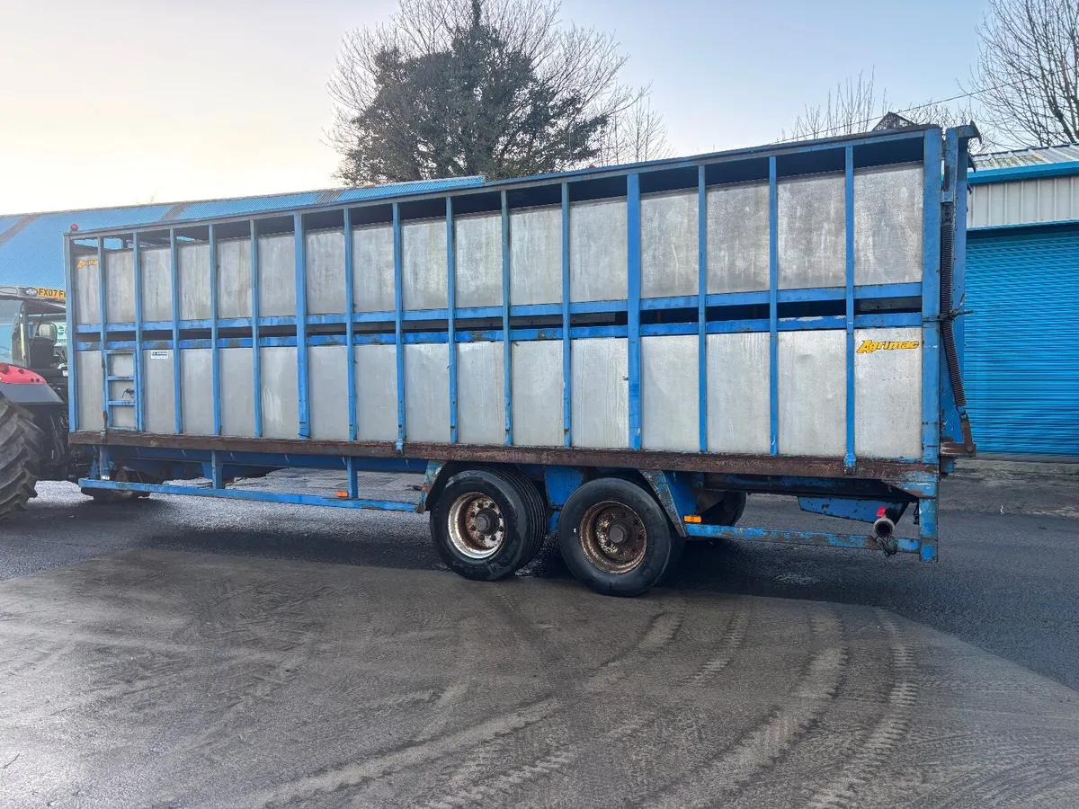 Mcm 25Ft Cattle Trailer - Image 2