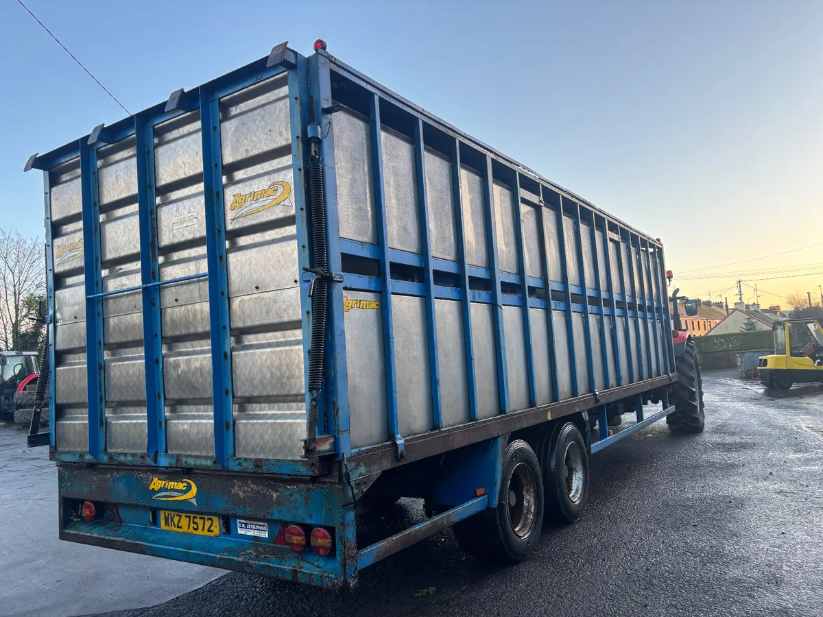 Mcm 25Ft Cattle Trailer - Image 4