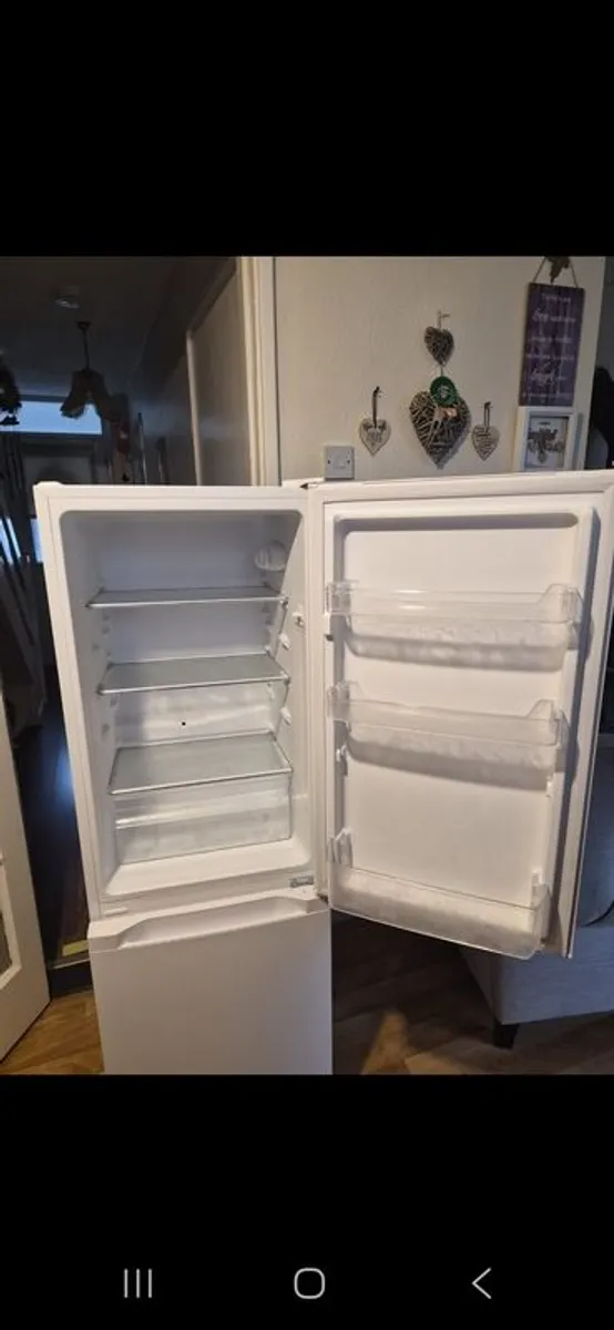 2 month old Fridge freezer - Image 3