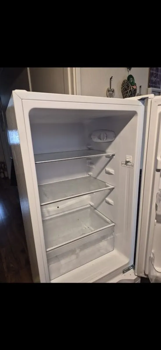 2 month old Fridge freezer - Image 4