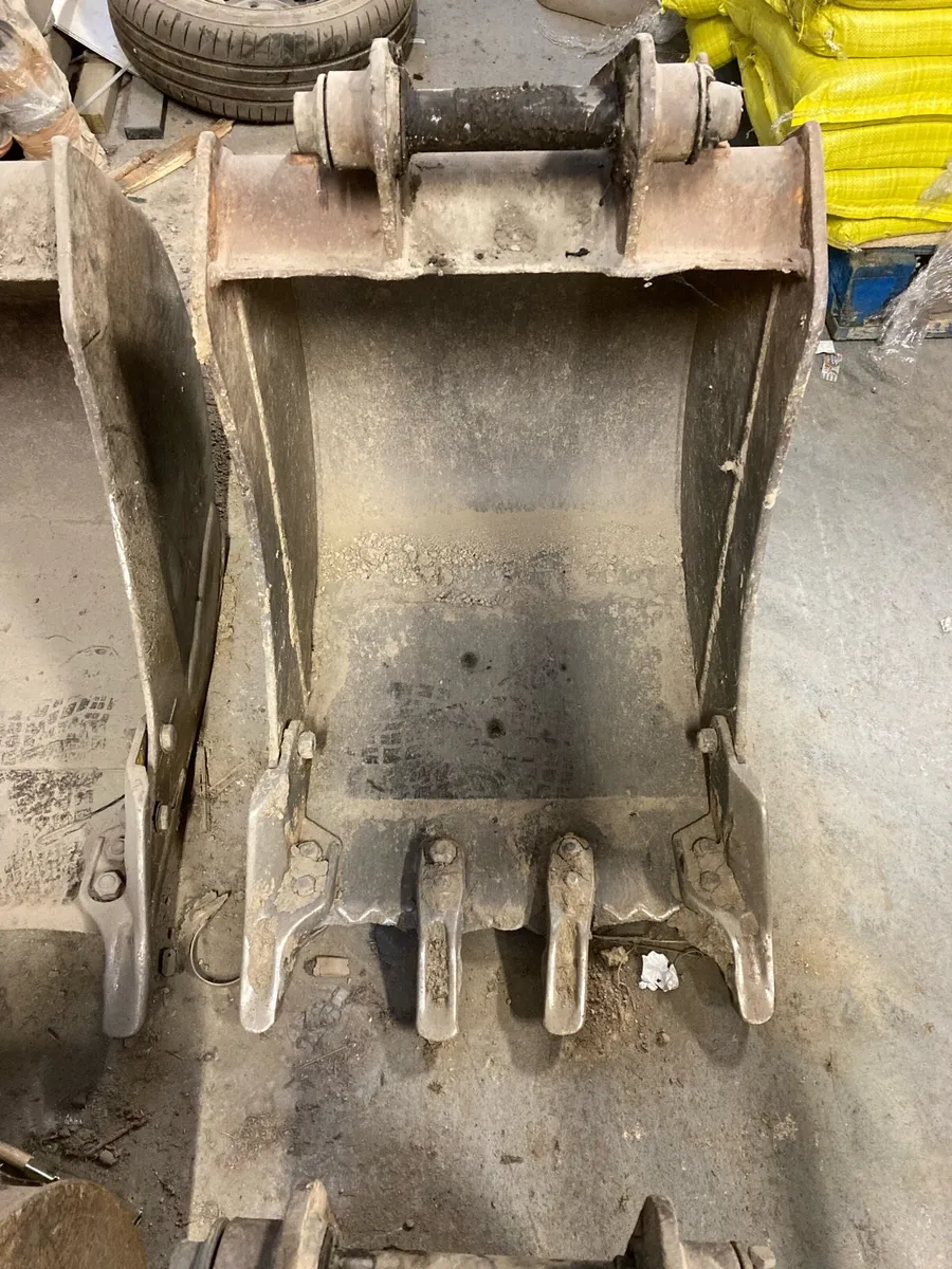 Selection of used JCB 3CX buckets for sale. - Image 2