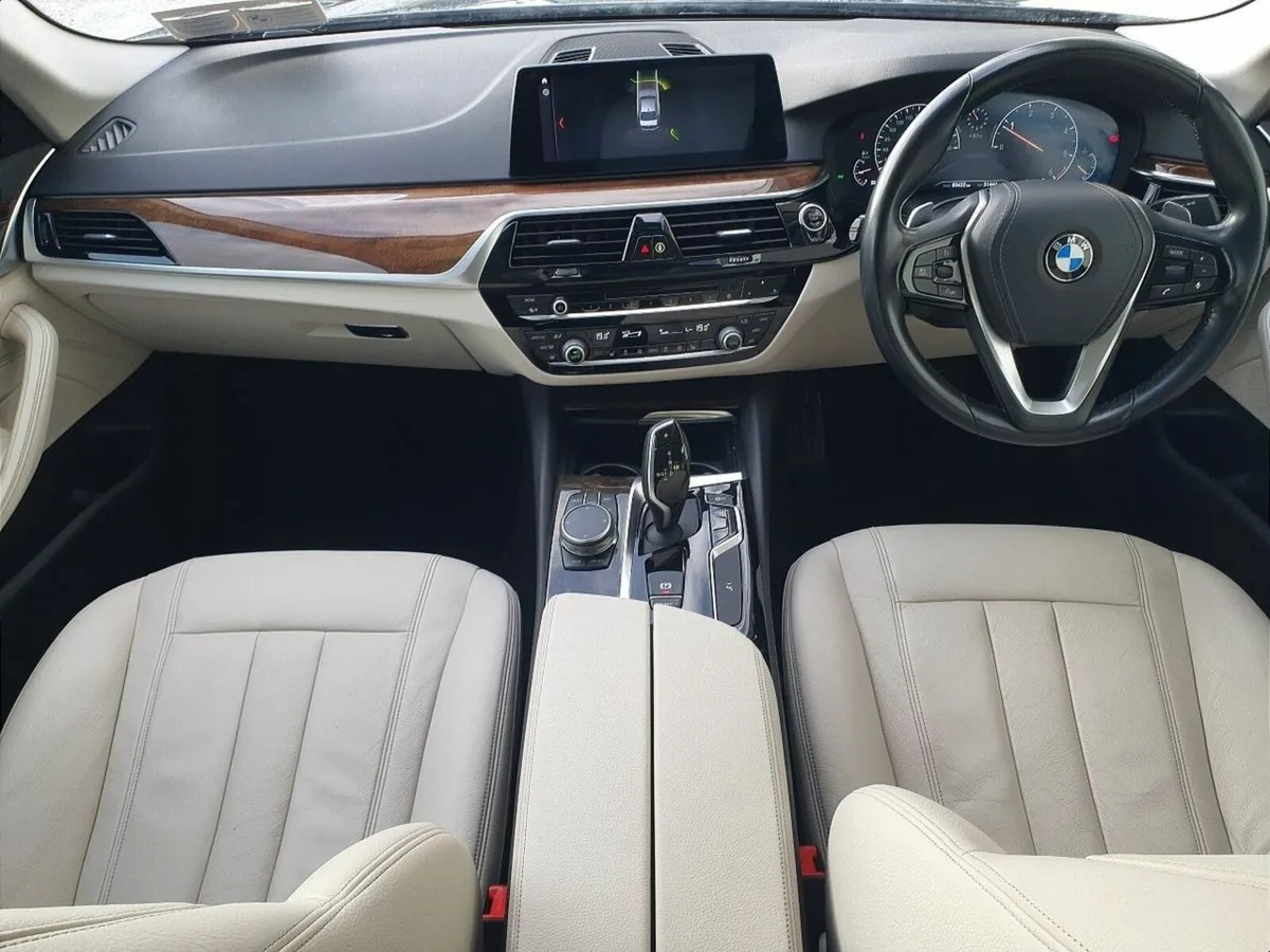 BMW 5-Series 520d xDrive SE Auto - Image 4