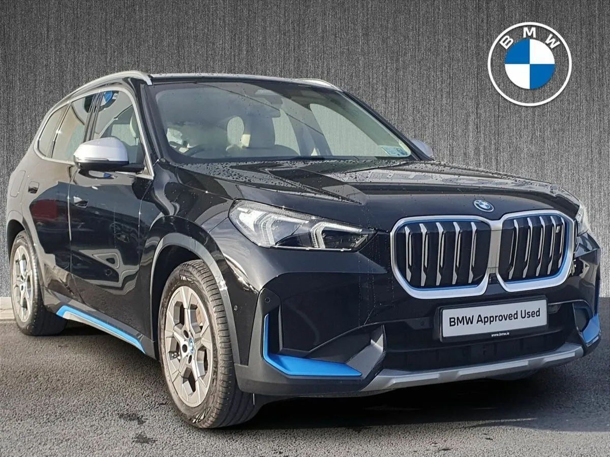 BMW iX1 xDrive30 xLine - Image 1