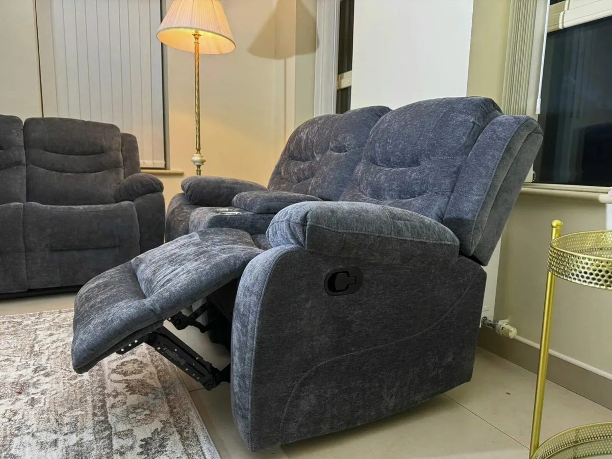 Clayton sofa - Image 3