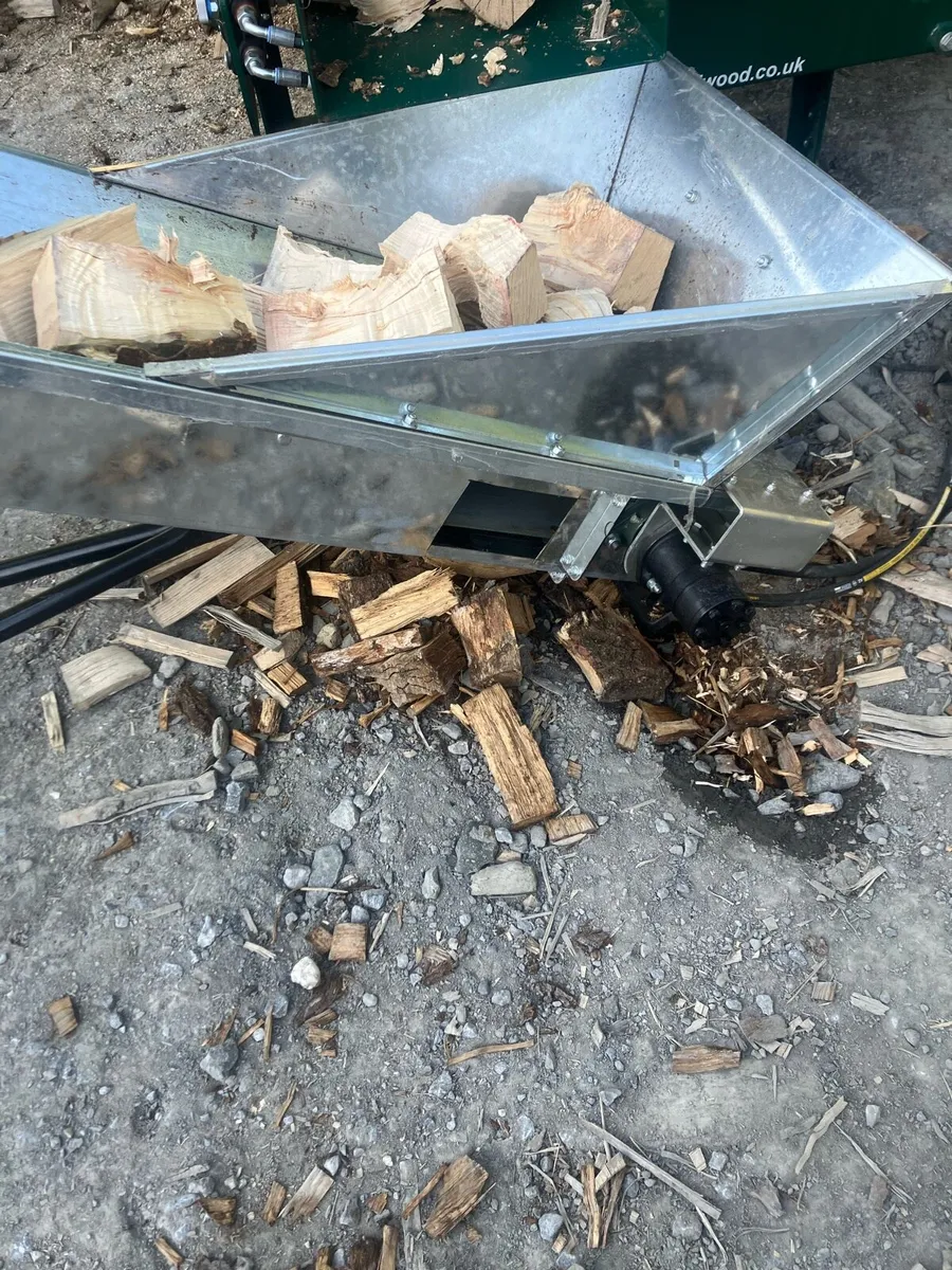 Firewood (elevator) - Image 2