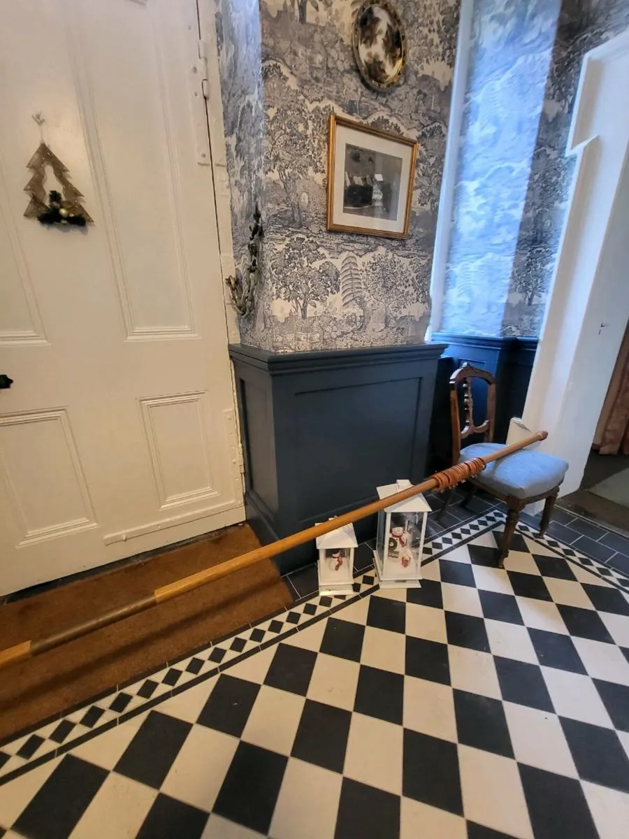 4 Metre Curtain Pole - Image 4