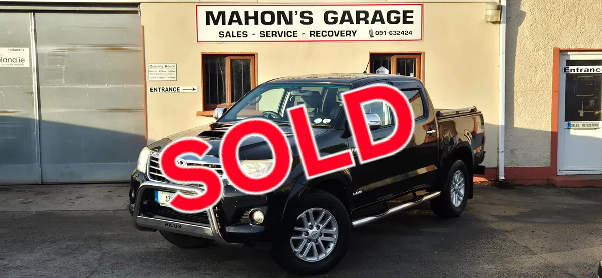 Toyota Hilux Invincible Manual 3.0D - Image 1