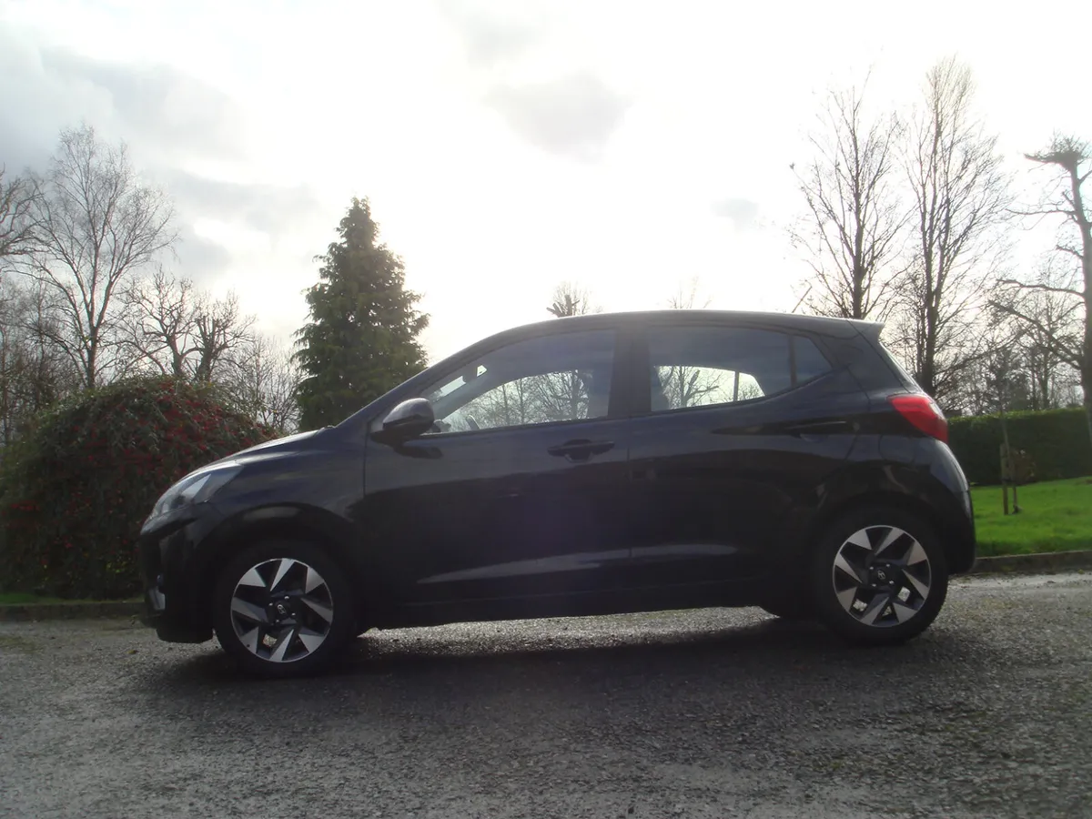 232 I10 Advance 1.0 5 Door €190 Tax - Image 2