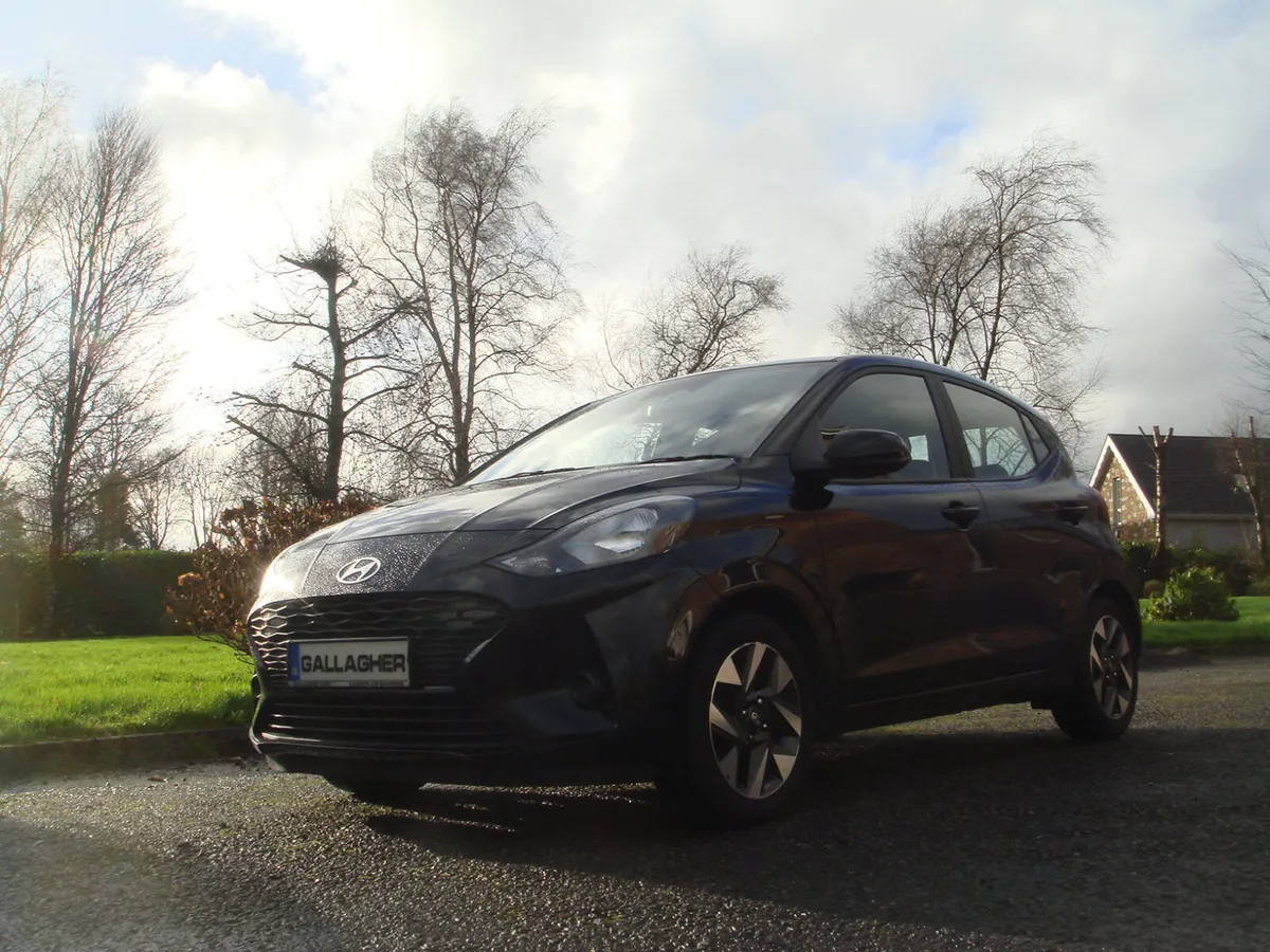 232 I10 Advance 1.0 5 Door €190 Tax - Image 1