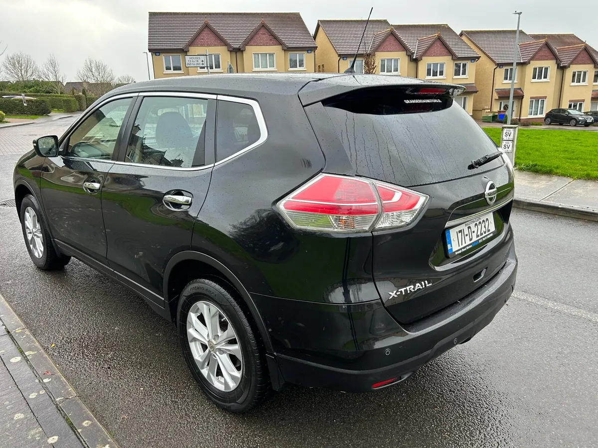 Nissan X Trail 2017 NCT 08/26 - Image 4