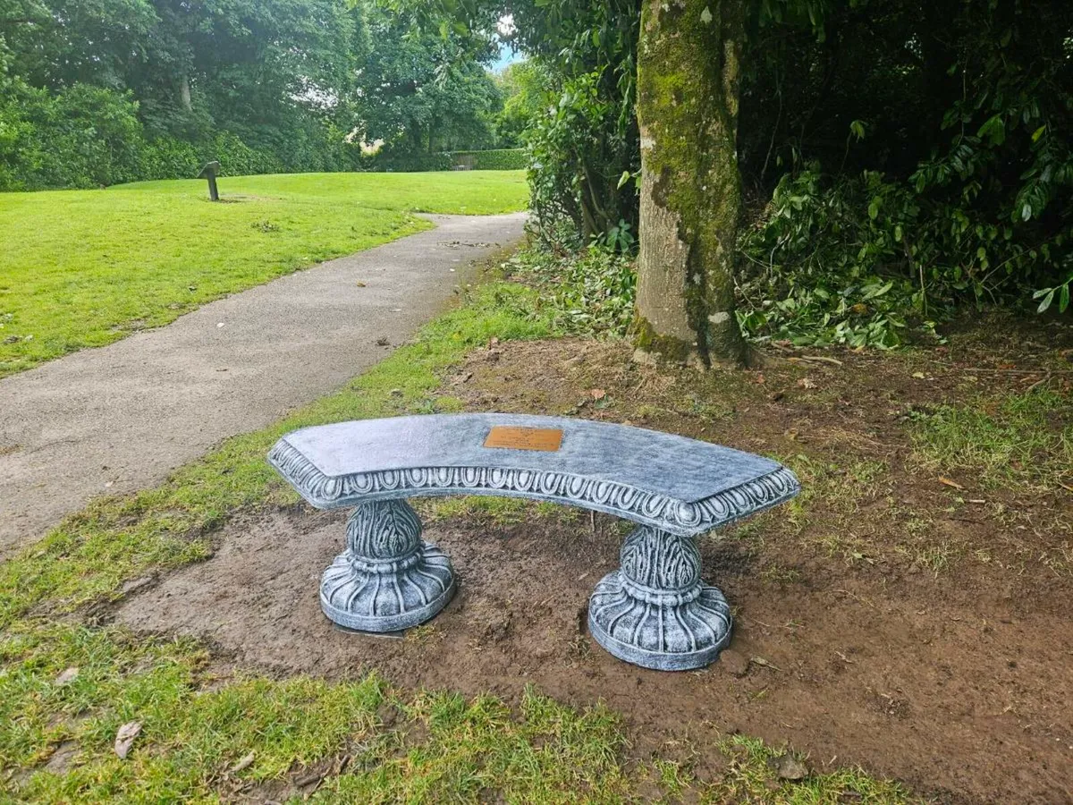 High Quality Concrete Garden Furniture - Image 4