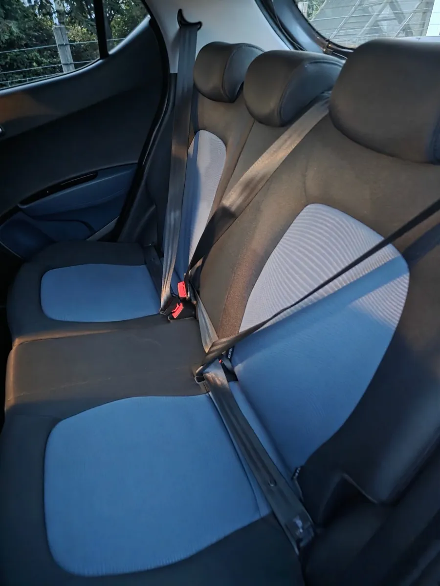 Hyundai i10 2019 Deluxe - Image 2