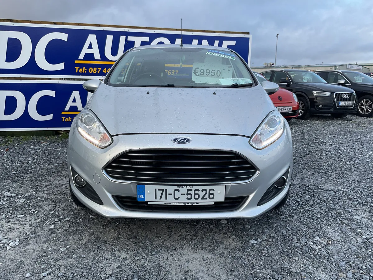 FROD FIESTA  1.5 TDCI TITANIUM ONE OWNER LOW KMS - Image 3