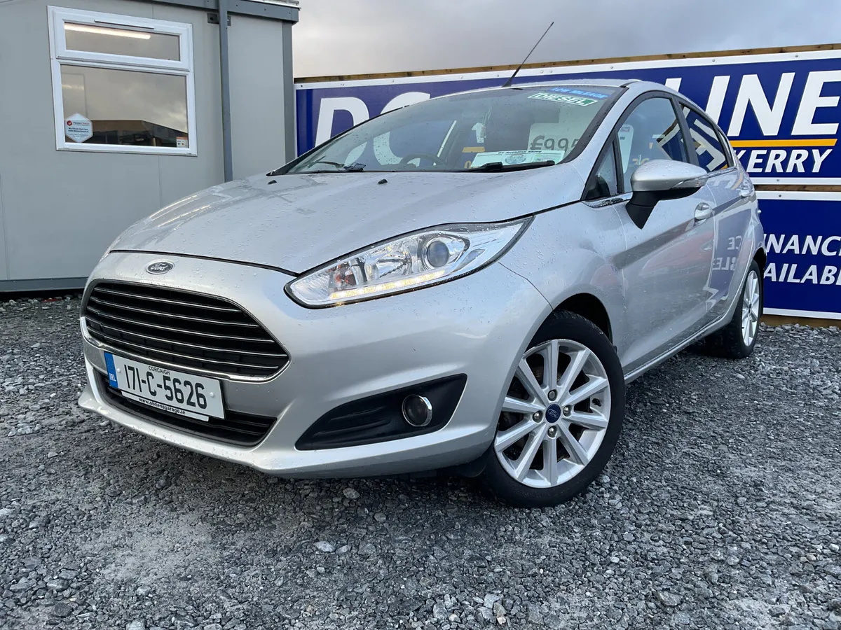FROD FIESTA  1.5 TDCI TITANIUM ONE OWNER LOW KMS - Image 2