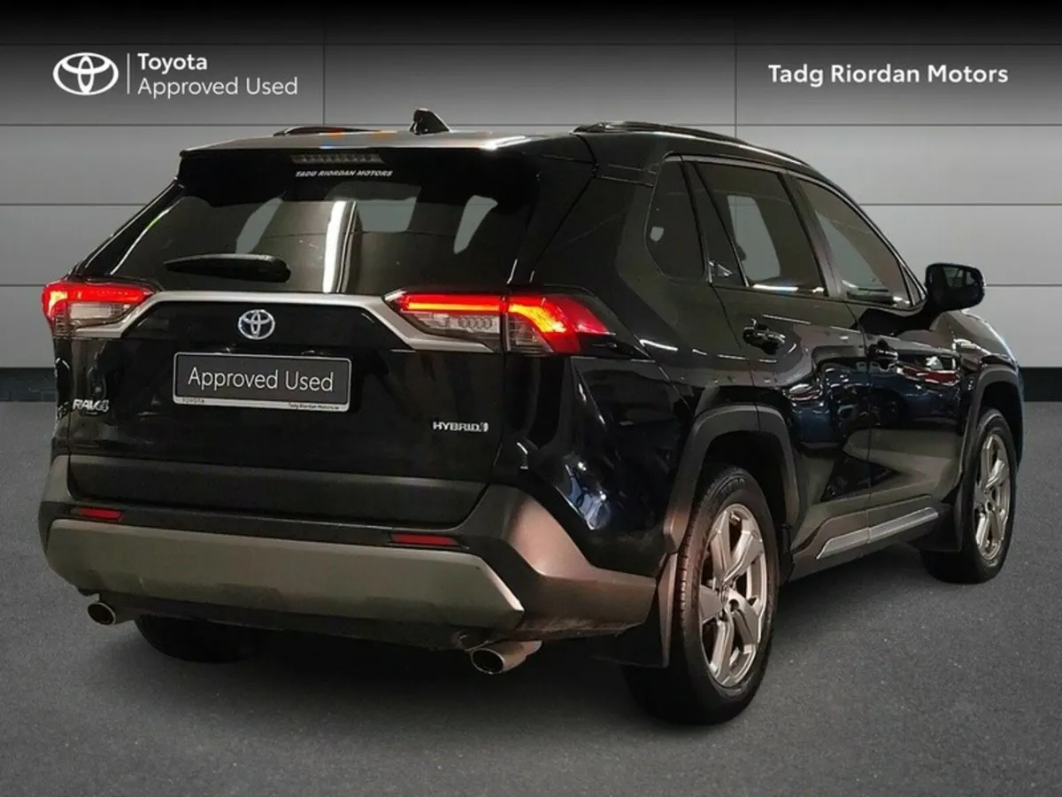 Toyota RAV4 HYBRID SOL 2WD - Image 2