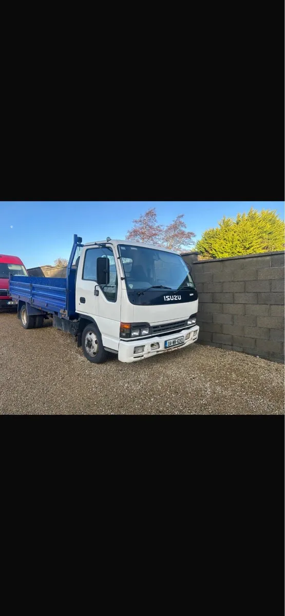 Isuzu NPF 3.5t Tipper - Image 1