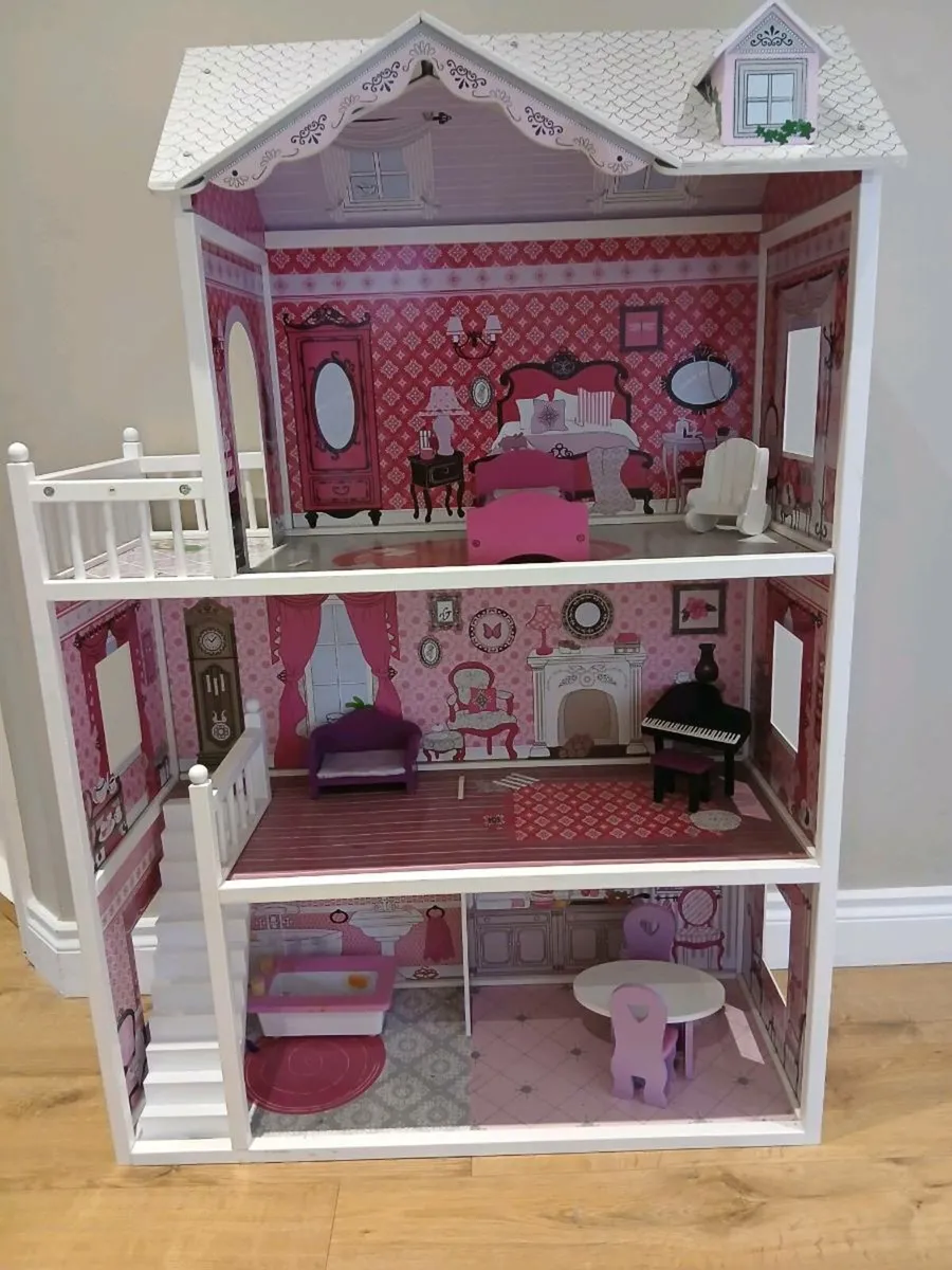 Open front Dolls Apartment - Image 1