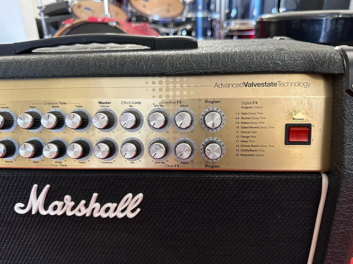Marshall AVT150 Valve Hybrid Amp - Image 3
