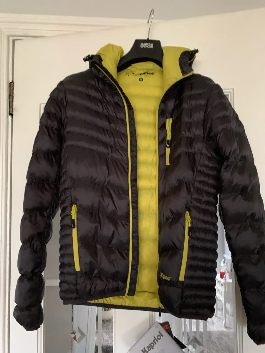 Boys / Man’s Jacket - Image 1
