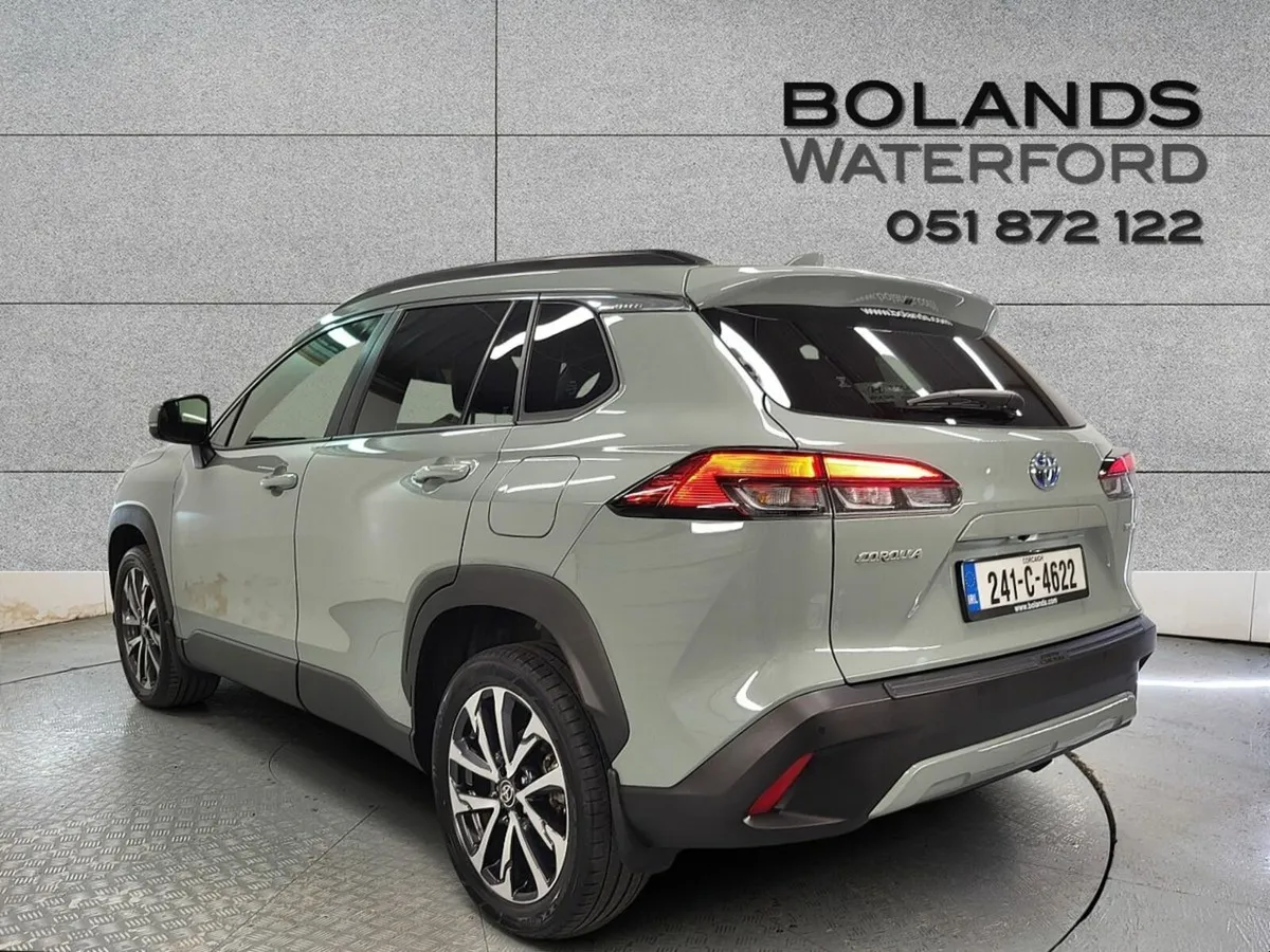 Toyota Corolla 1.8 Hybrid Luna Hatchback - Image 2