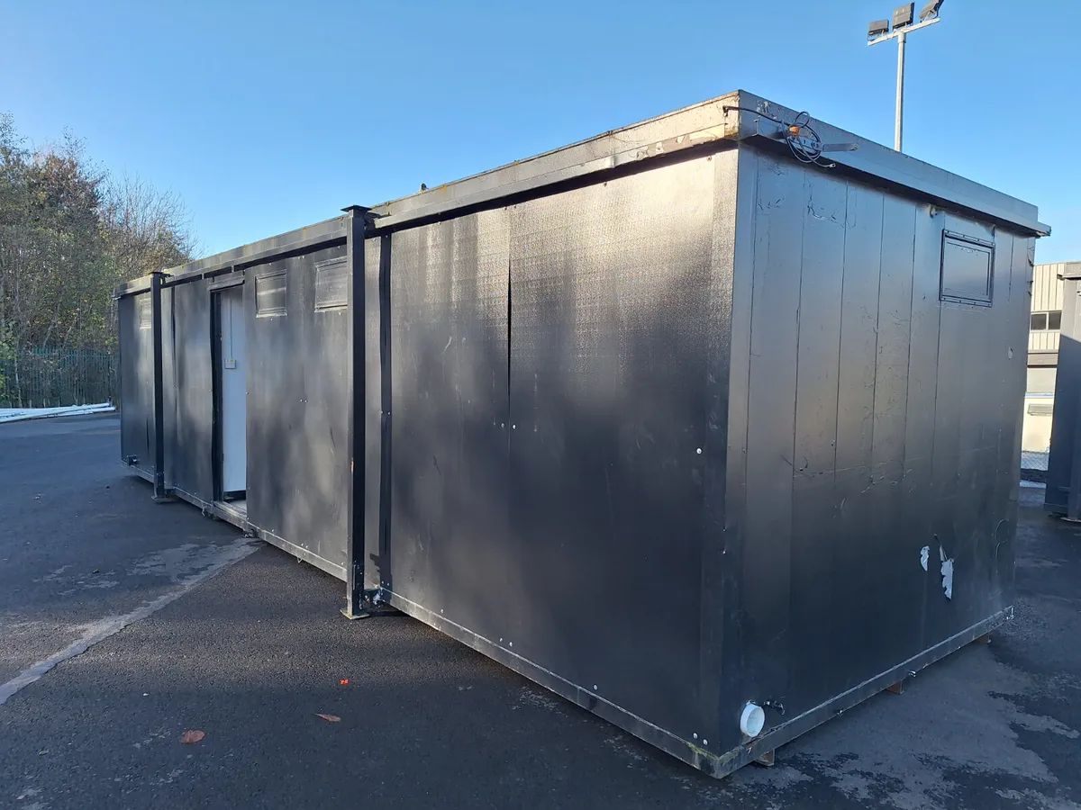 Approx: 30 x 9 Toilet Block Container For Auction - Image 1