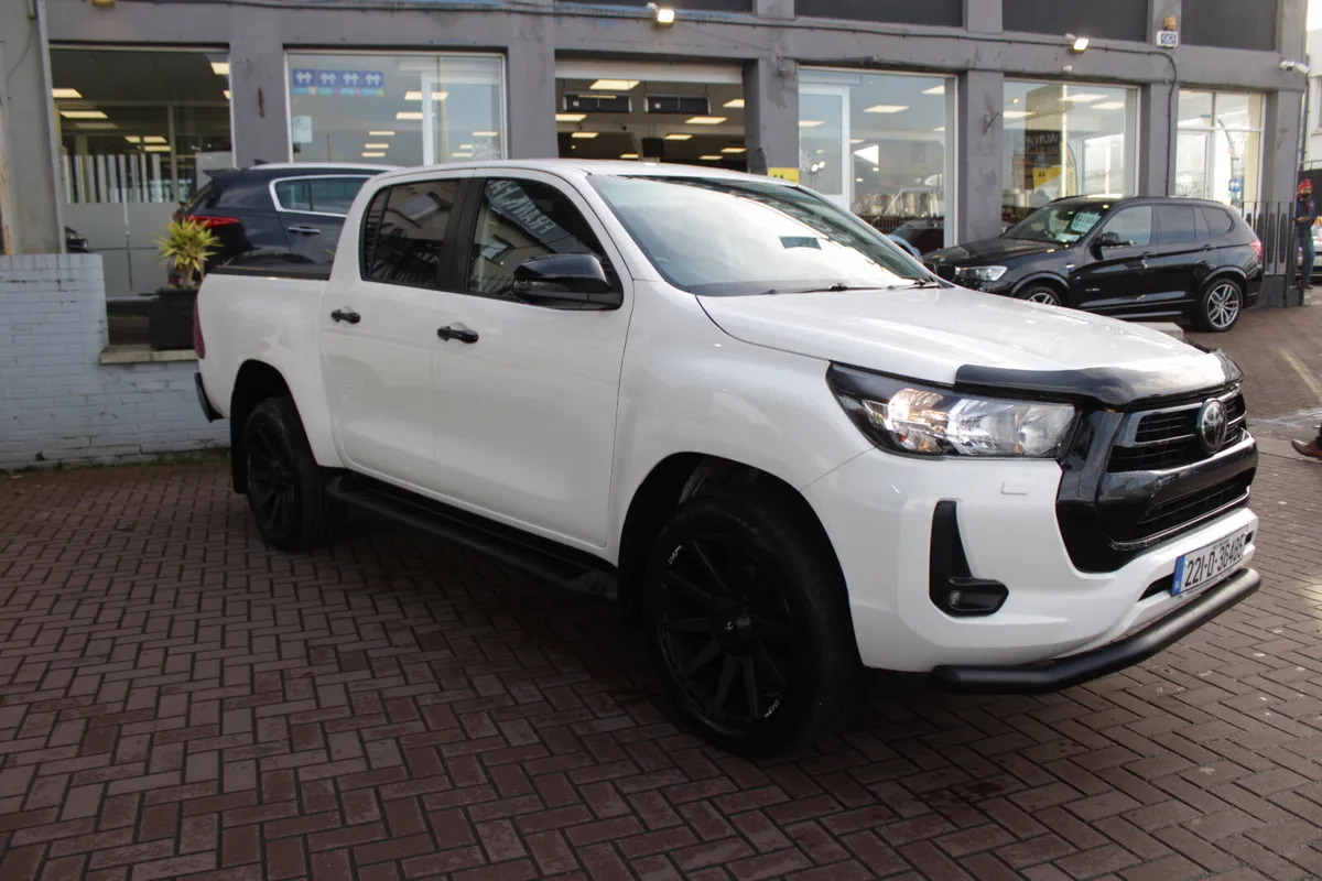 TOYOTA HILUX 2.4D4D ICON SPORT EDITION AUTO - Image 1