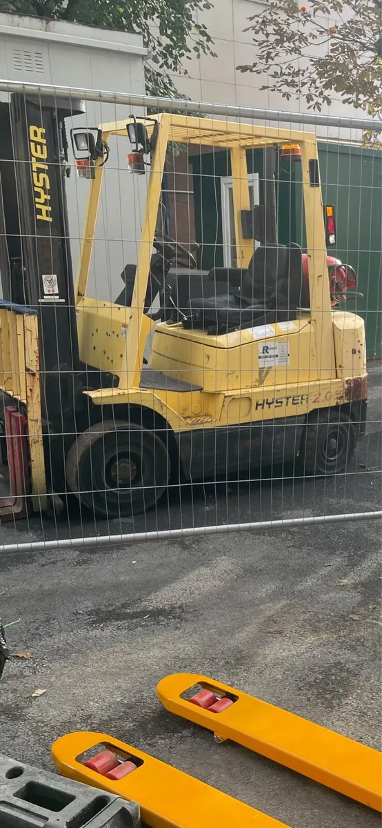 Forklift - Image 2