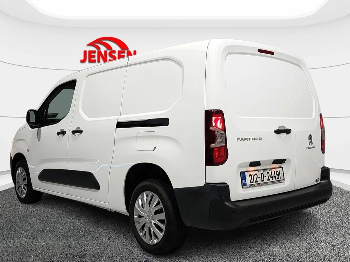 Peugeot Partner LWB Pro Plus 1.5hdi 100ps 3 seat ( - Image 4