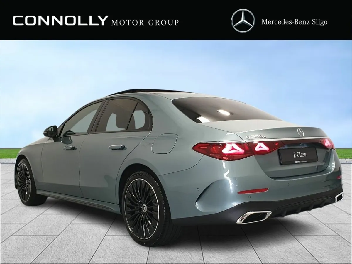 Mercedes-Benz E-Class E300 E - Premium - Image 4