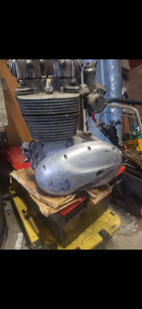 Triumph, bsa - Image 1