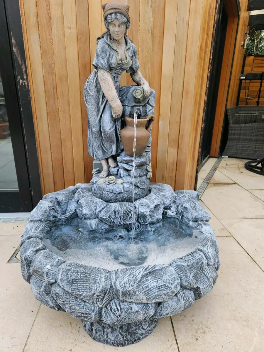 Hi Quality Concrete Garden Furniture - Image 4