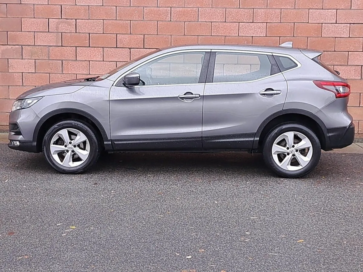 Nissan Qashqai Acenta Premium 1.5 Diesel. - Image 3