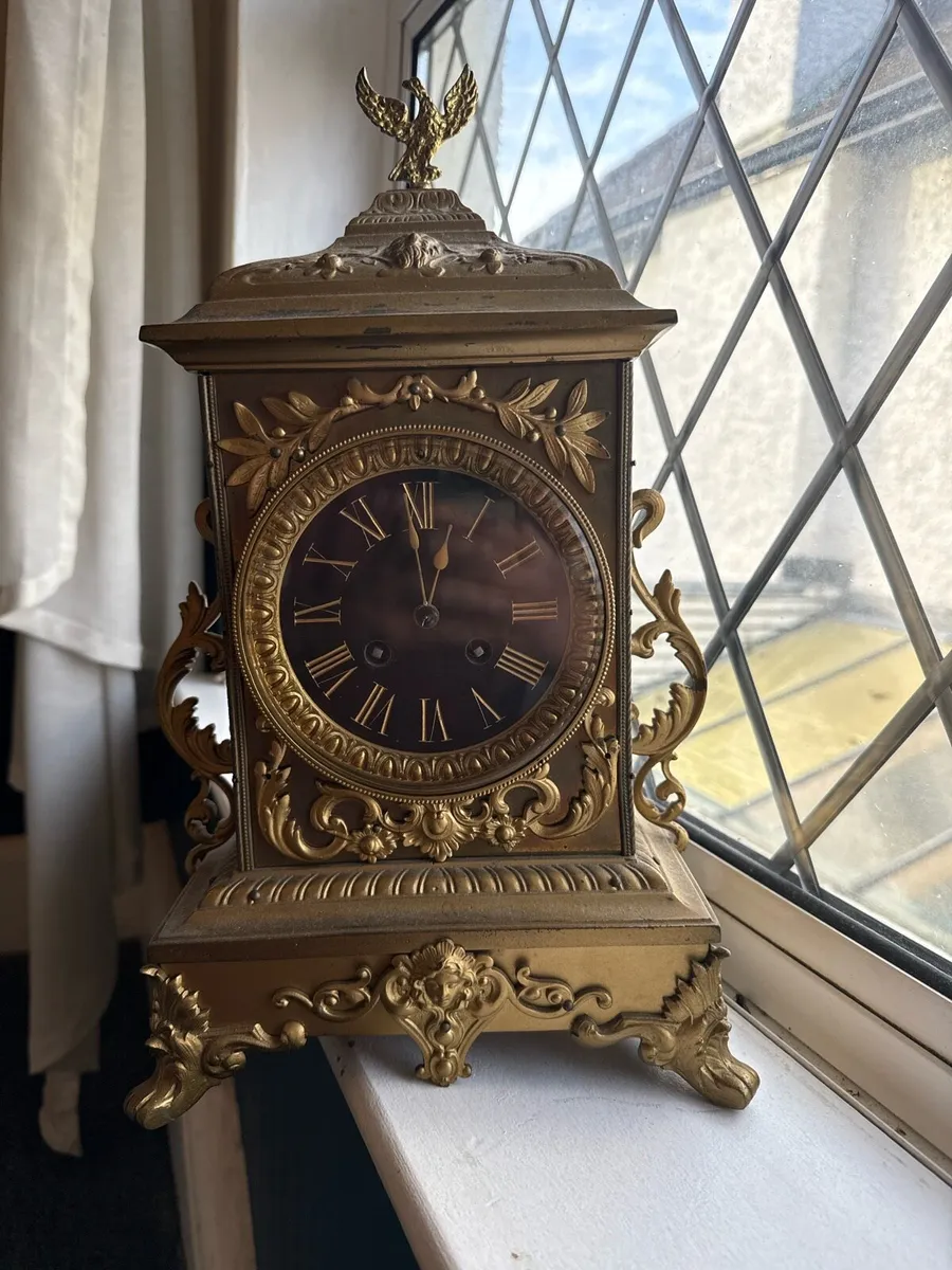 Ornate Vintage Mechanical Mantel Clock - Image 1