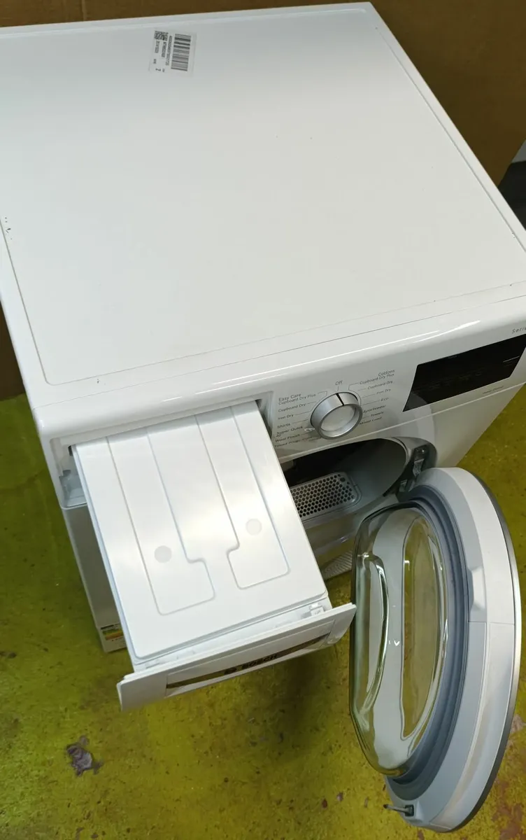 Bosch Series 4 8KG Heat Pump Tumble Dryer - Image 2
