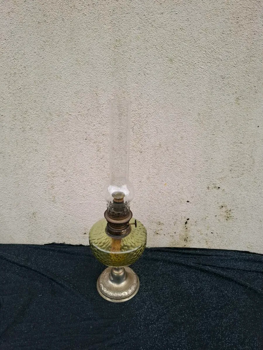 Glass antique oil lamp postage possible - Image 1