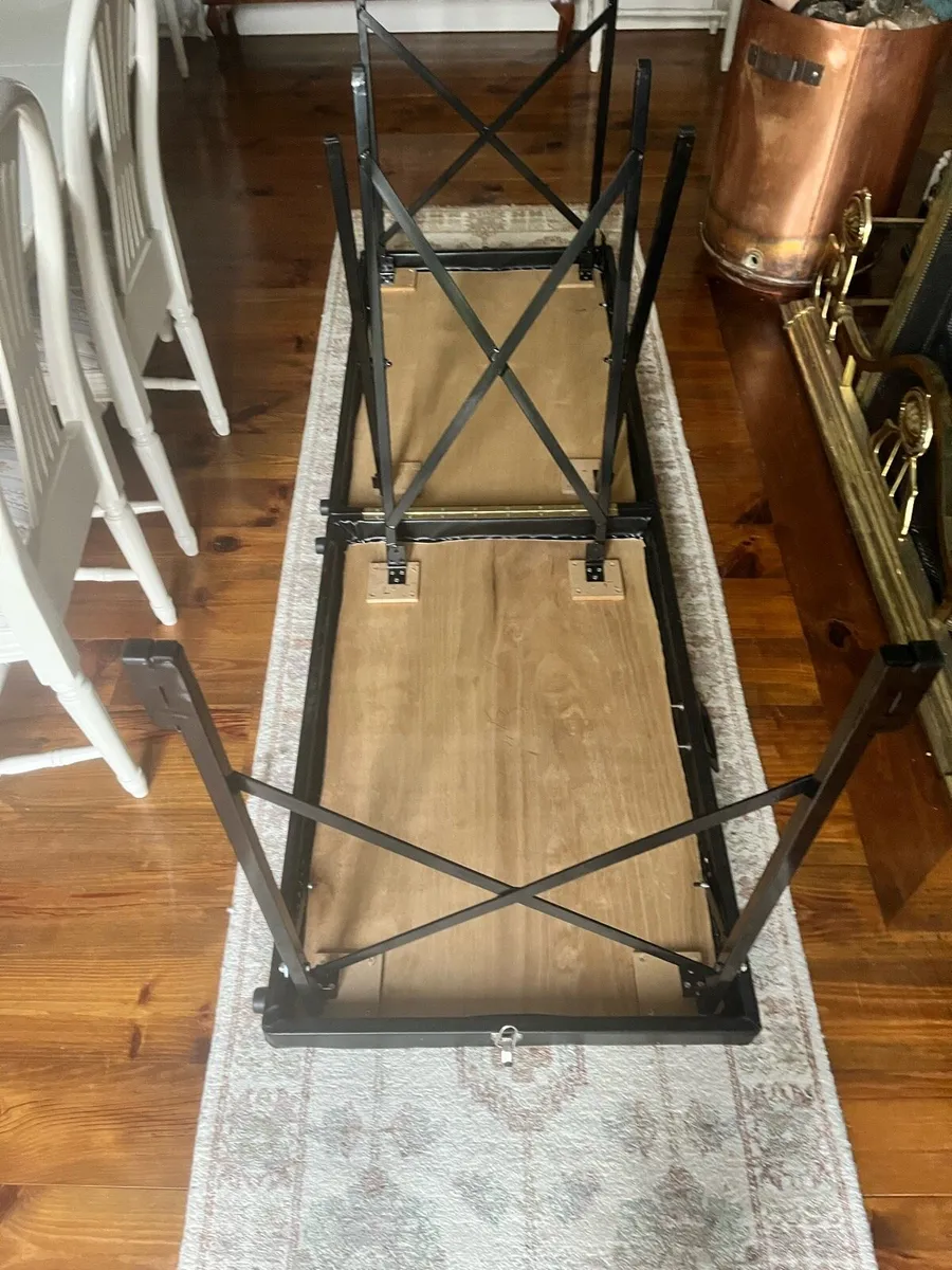 A Physio / therapy bed - Image 4