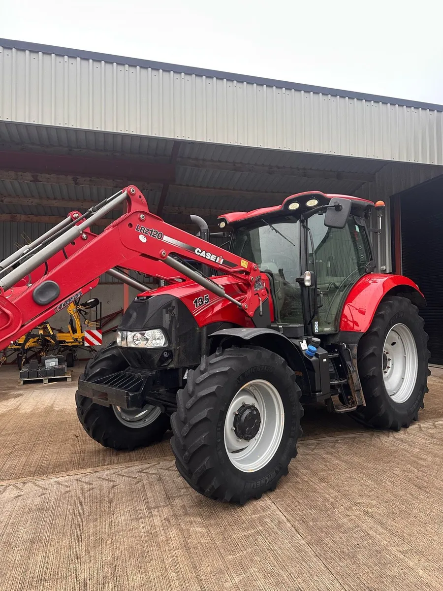 Case Maxxum 135 c/w loader - Image 2