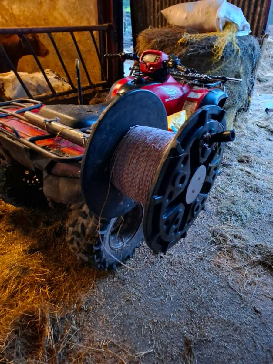 QUAD ELEC FENCE REALER - Image 4