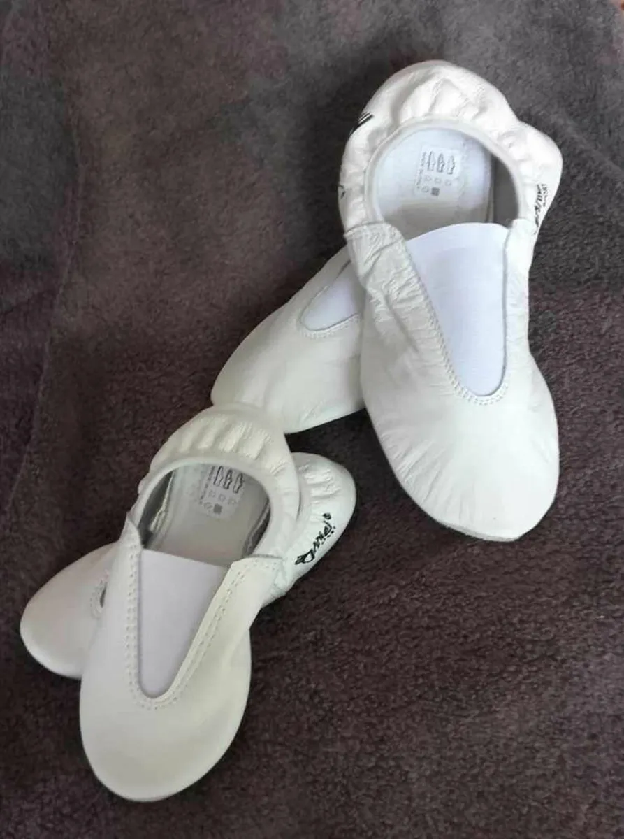 New gymnastics shoes - Image 2