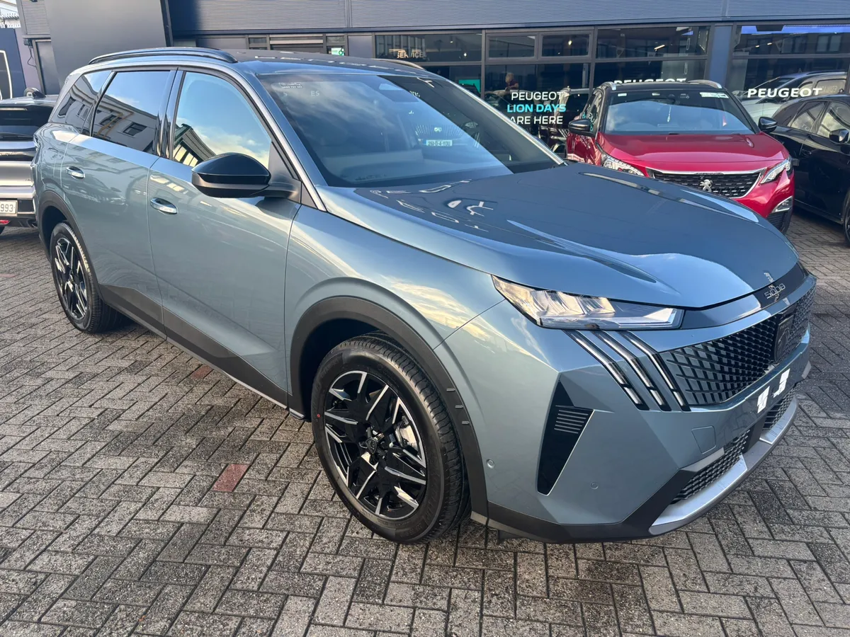 New Peugeot 5008 Allure Hybrid - Image 1
