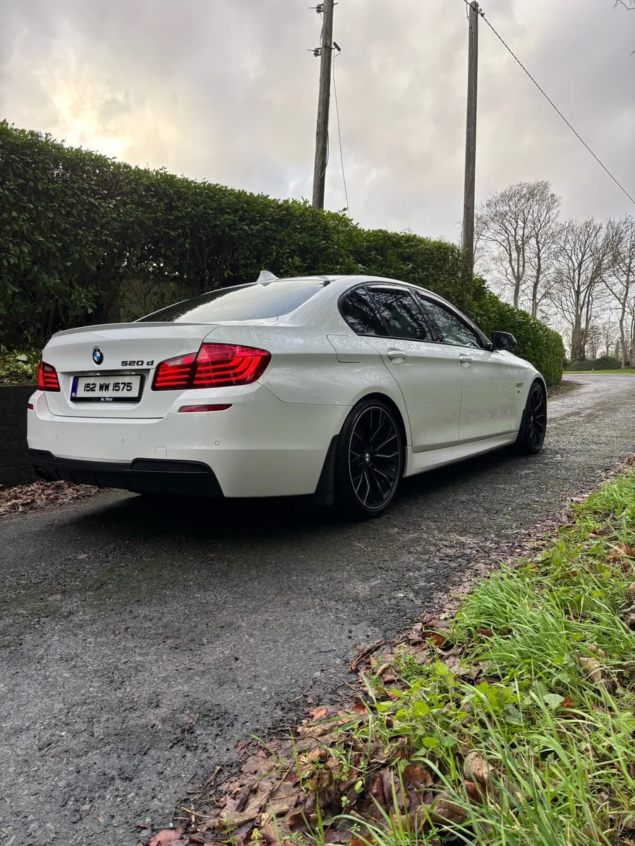 BMW 520d 2015 - Image 4