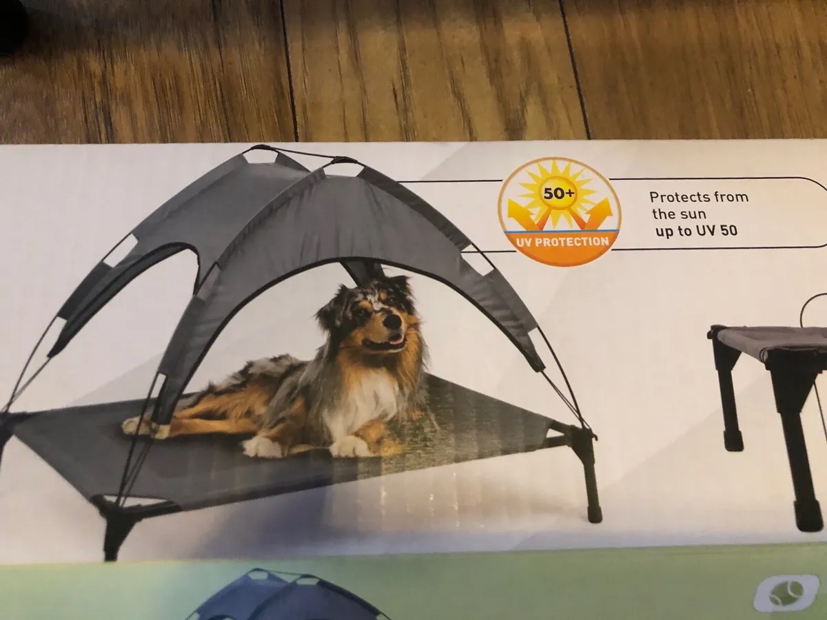 Dog bed with Removable sunshade - Image 1